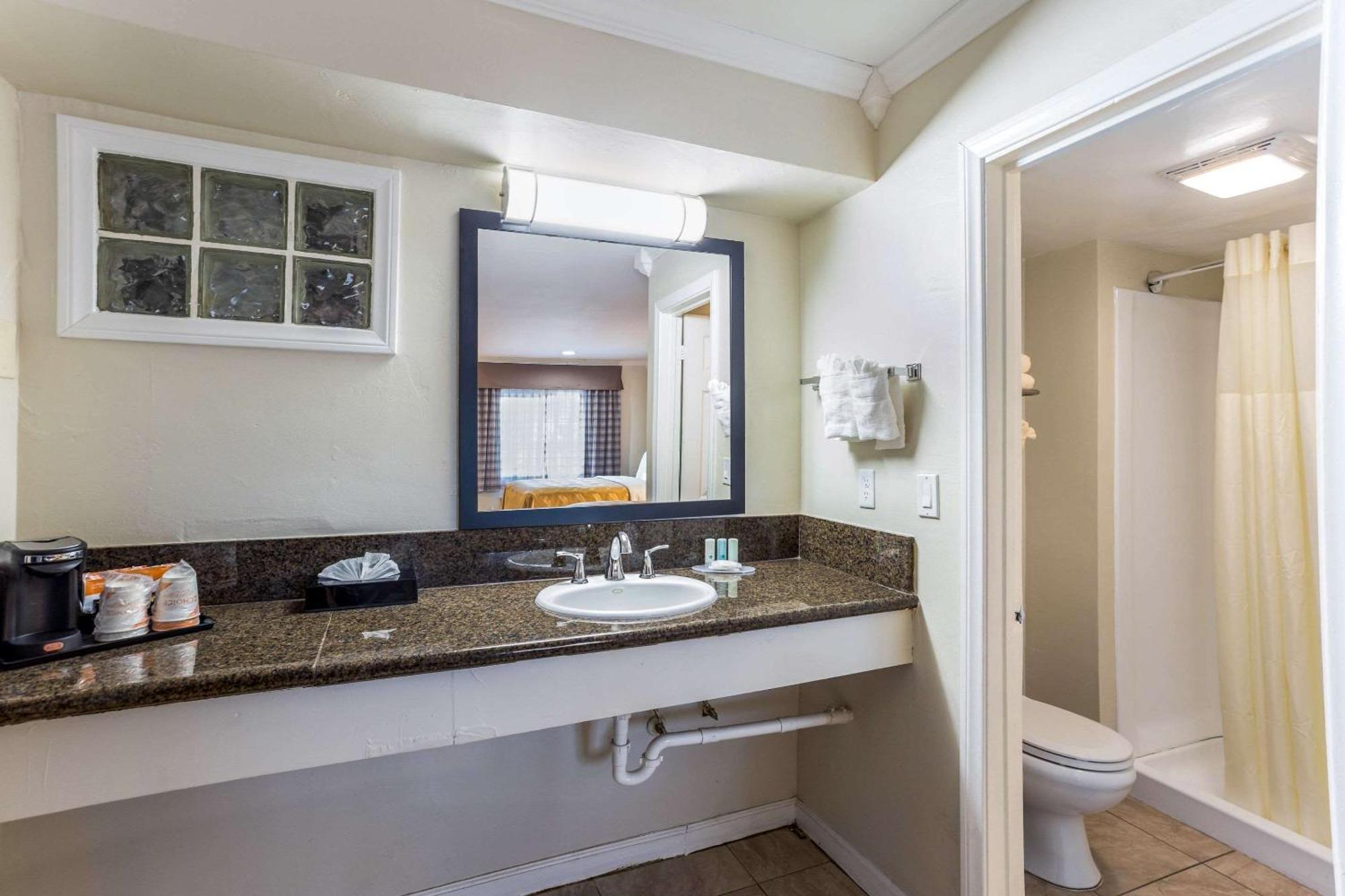 Quality Downtown Inn Escondido